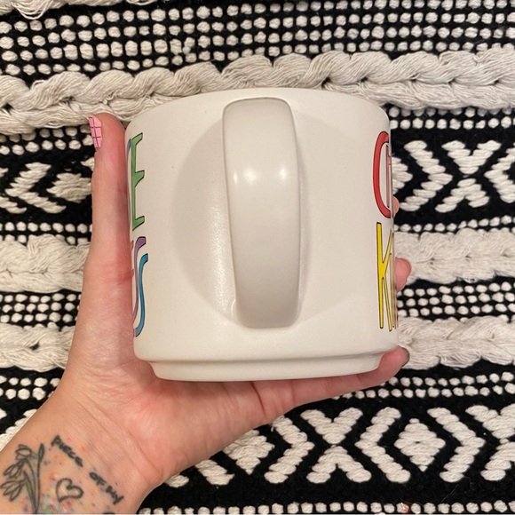 QE Queer Eye LGBTQ Pride Coffee Mug Choose Kindness 14 oz Cup Rainbow Netflix - Picture 6 of 6